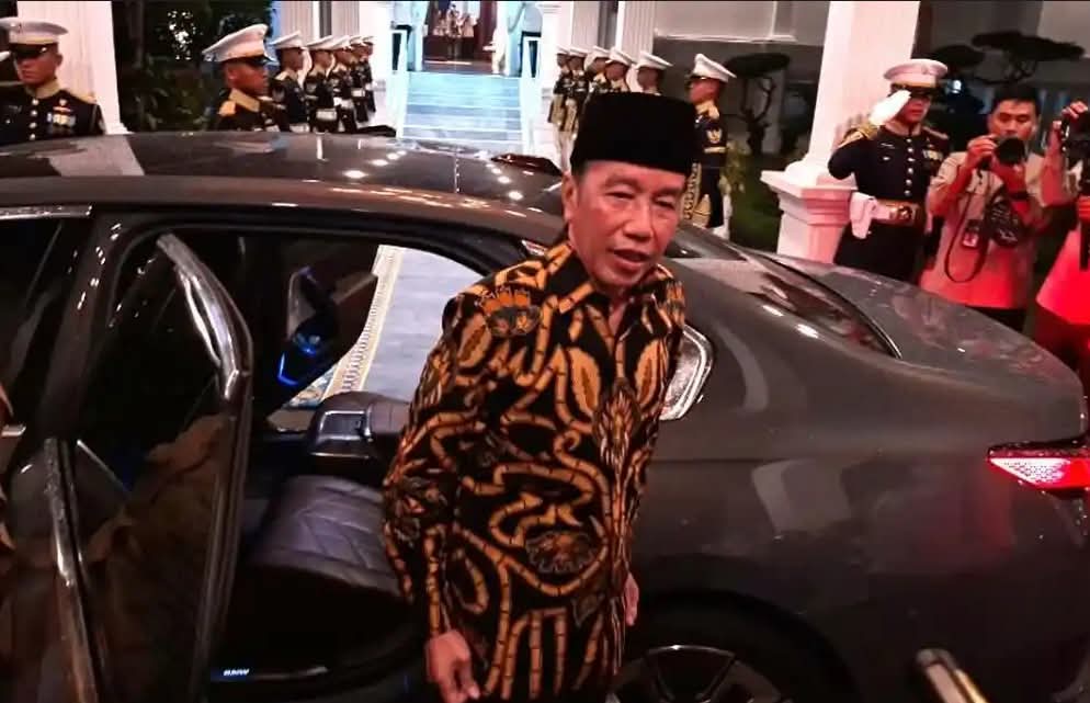 Jokowi Tiba di Istana Merdeka untuk Hadiri Undangan Prabowo: Alhamdulillah Sehat FB_IMG_1772581070686.jpg